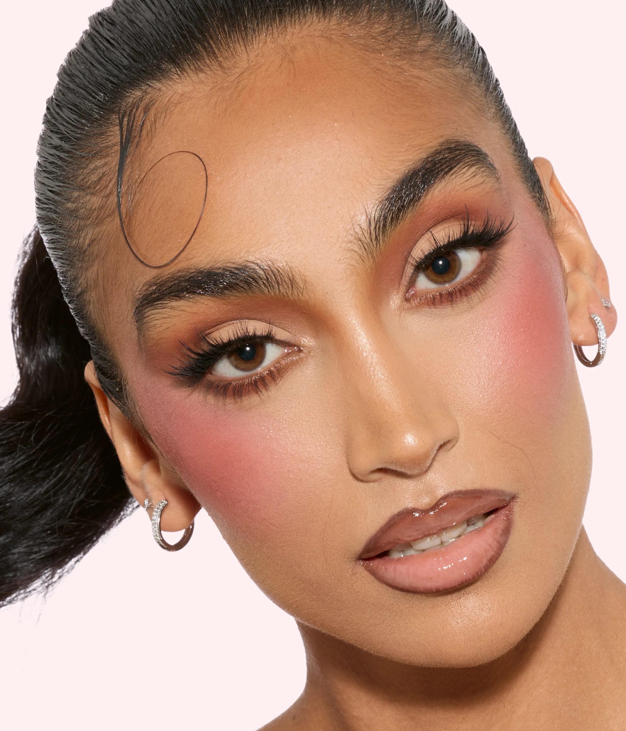 Summer's Hottest Look Kit - Image 2